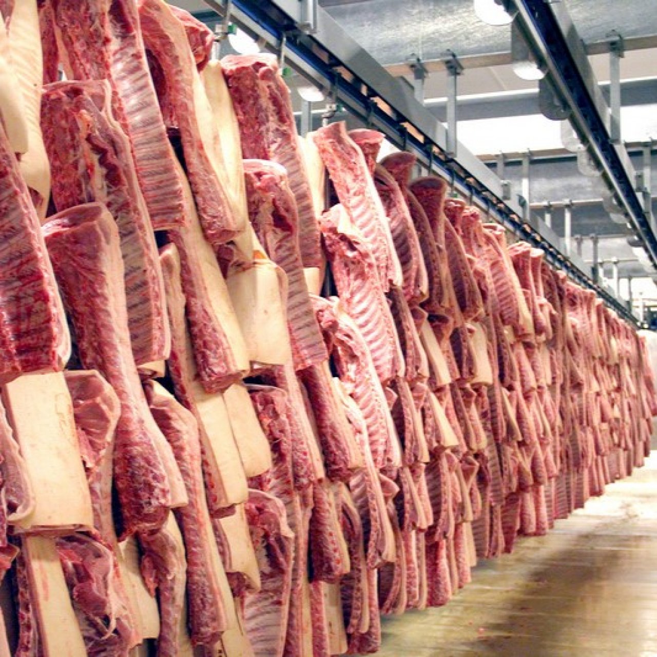 За год выпуск мясных полуфабрикатов на Кубани вырос более чем на 10%